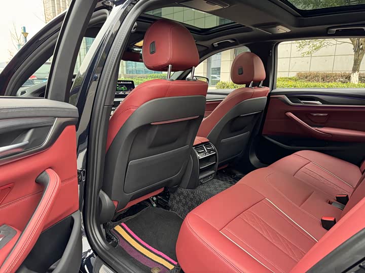 Фото 8 - BMW 5 Series