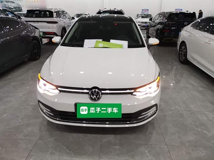 Фото 3 - Volkswagen Golf