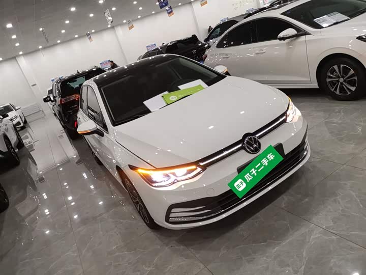 Фото 4 - Volkswagen Golf