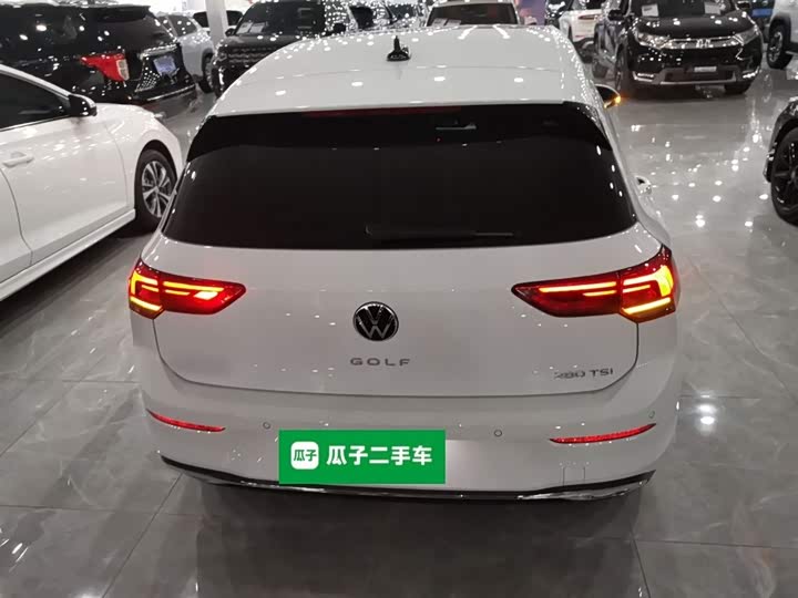 Фото 6 - Volkswagen Golf