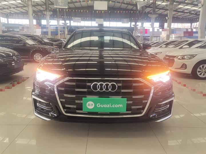 Фото 3 - Audi A6L