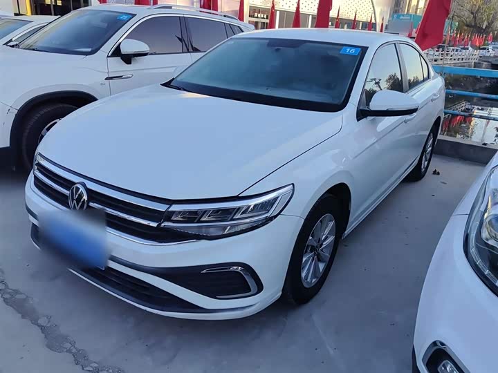 Фото 2 - Volkswagen Bora