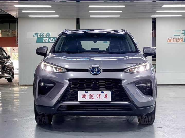 Фото 2 - Toyota Wildlander