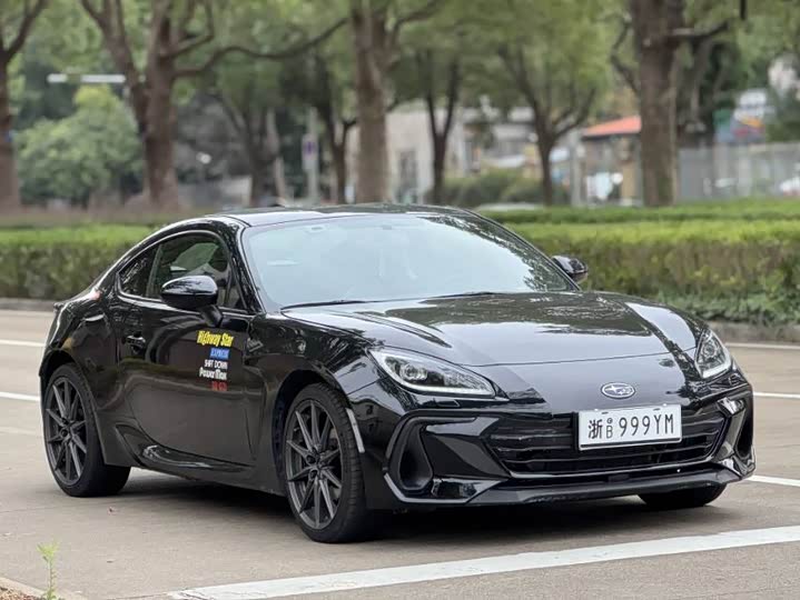 Фото 3 - Subaru BRZ