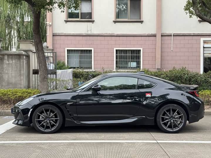 Фото 4 - Subaru BRZ