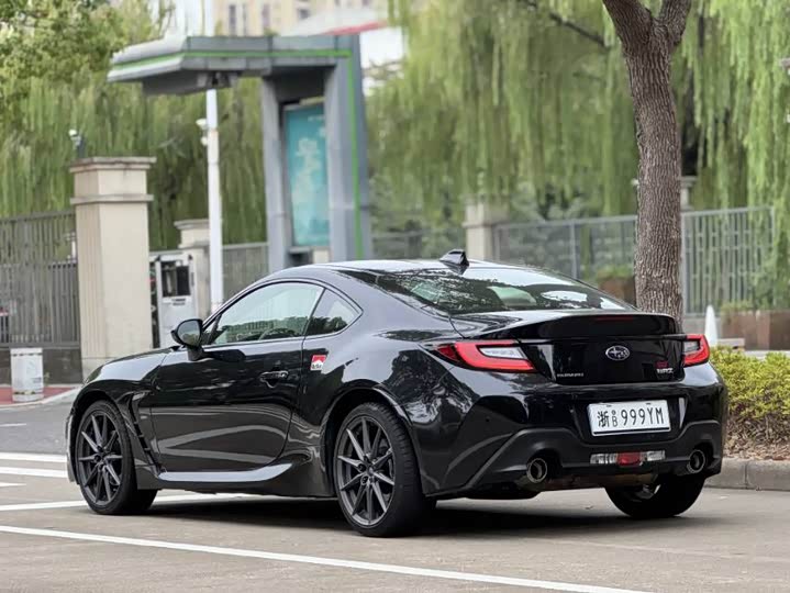 Фото 6 - Subaru BRZ