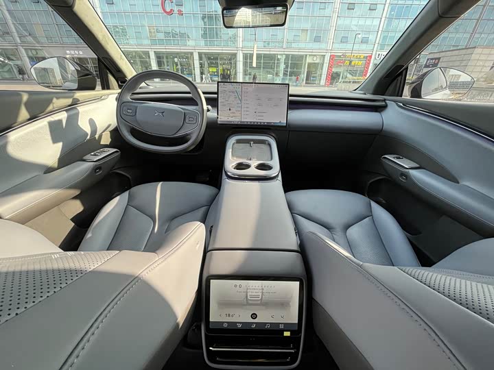 Фото 6 - XPeng G7