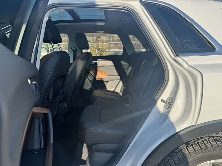 Фото 5 - Audi Q3