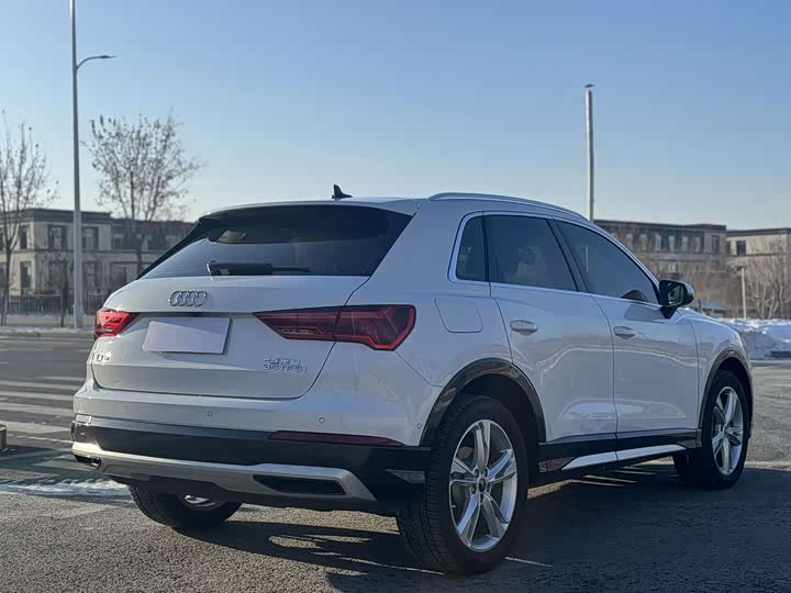 Фото 7 - Audi Q3