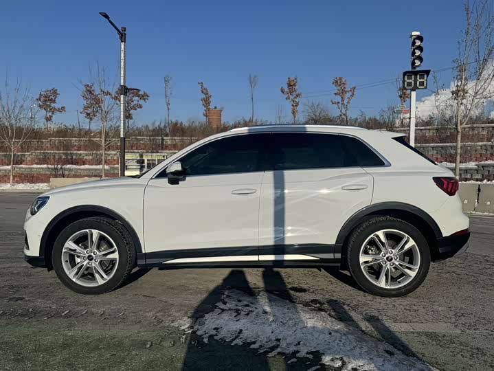 Фото 9 - Audi Q3