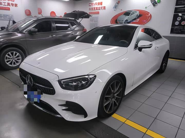 Фото 1 - Mercedes-Benz E-Class