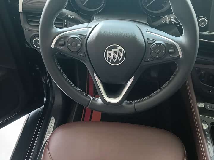 Фото 7 - Buick Envision Plus