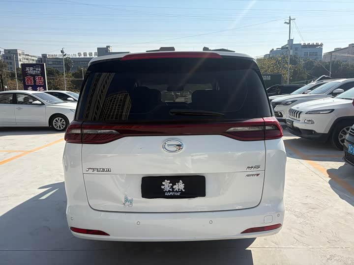 Фото 7 - GAC Trumpchi M6