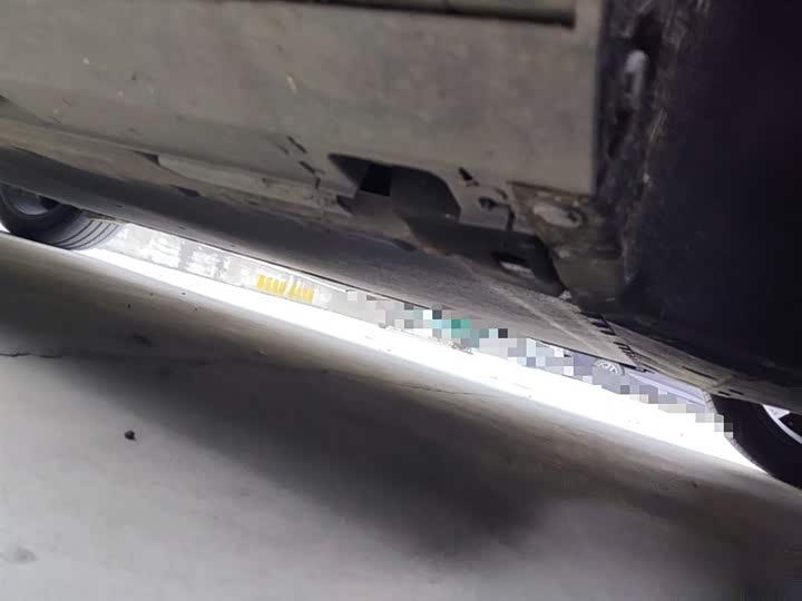 Фото 2 - BYD Song L