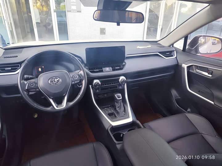 Фото 8 - Toyota Wildlander