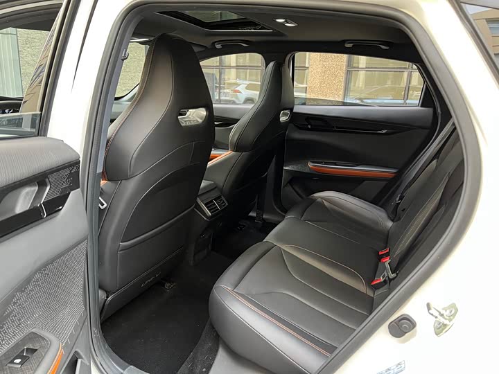 Фото 9 - Changan UNI-V