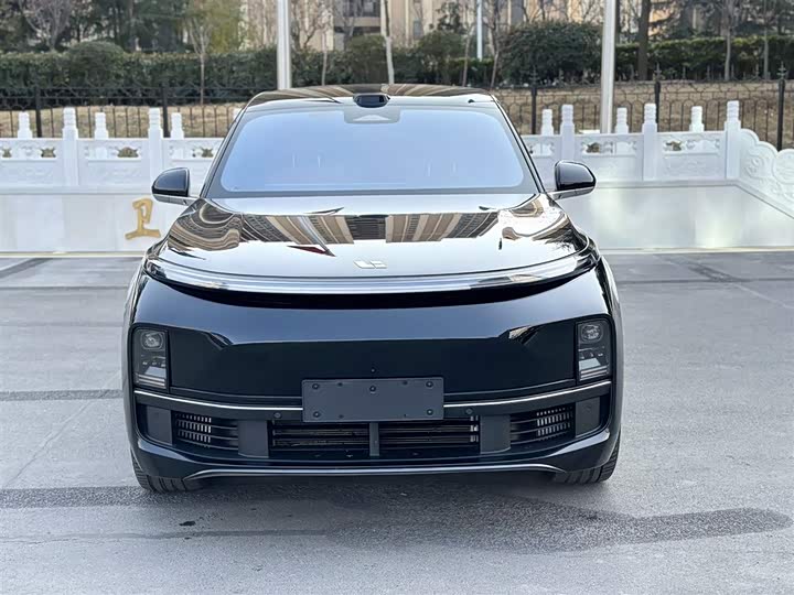 Фото 1 - LiXiang L8