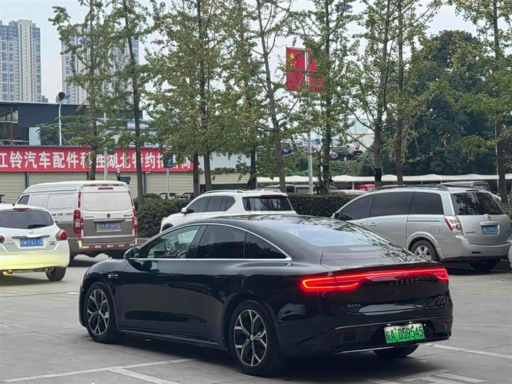 Фото 6 - Luxeed S7