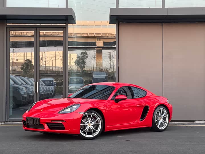 Фото 1 - Porsche 718