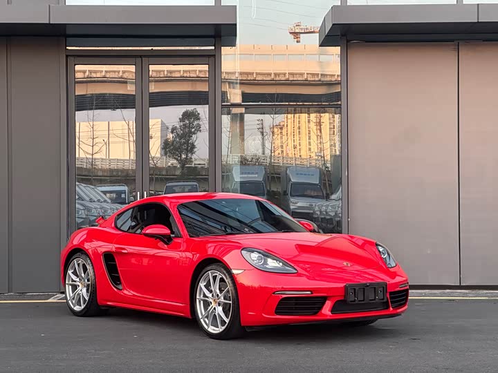 Фото 3 - Porsche 718