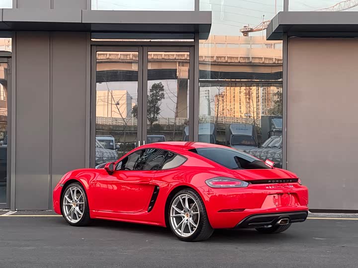 Фото 6 - Porsche 718
