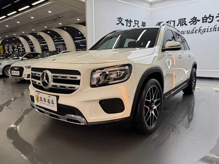 Фото 1 - Mercedes-Benz GLB-Class