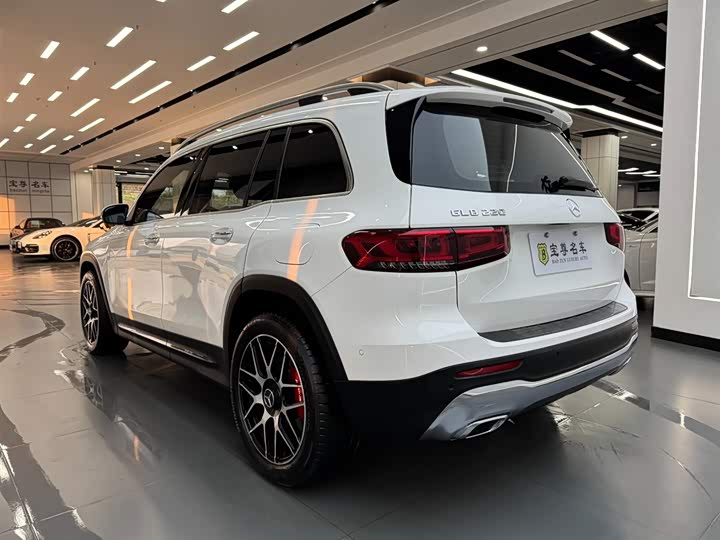 Фото 4 - Mercedes-Benz GLB-Class