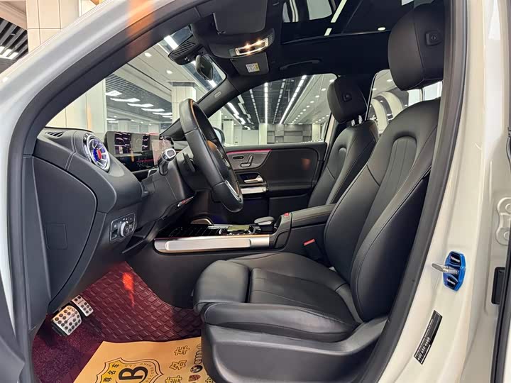 Фото 7 - Mercedes-Benz GLB-Class