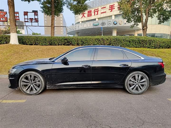 Фото 3 - Audi A6L