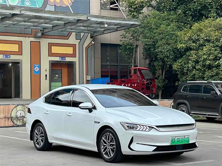 Фото 3 - BYD Qin Plus