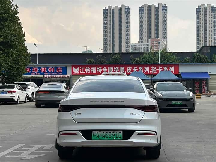 Фото 8 - BYD Qin Plus