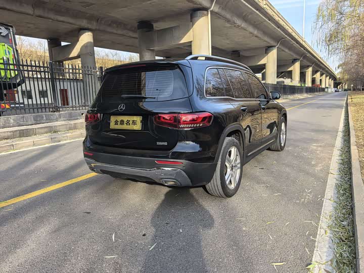 Фото 6 - Mercedes-Benz GLB-Class