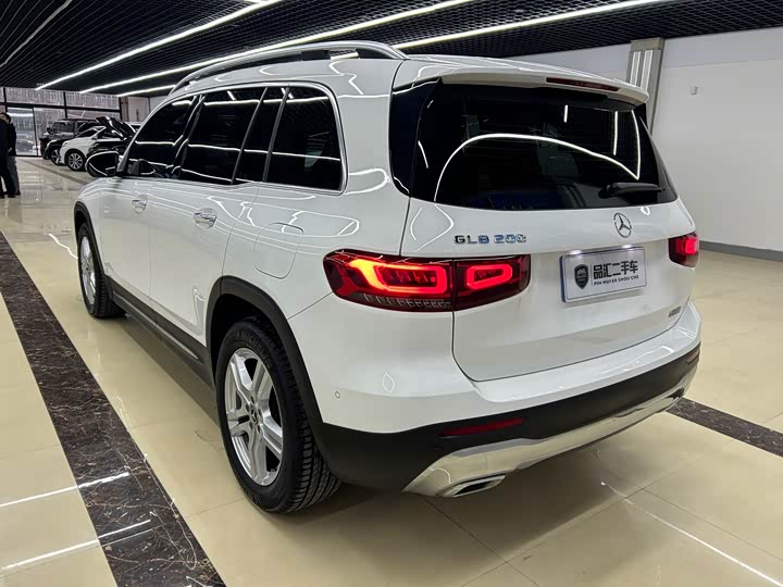 Фото 6 - Mercedes-Benz GLB-Class