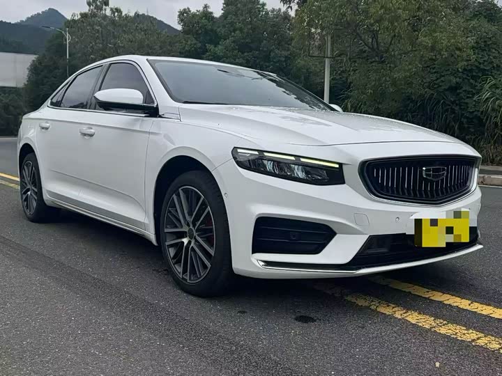 Фото 2 - Geely Preface