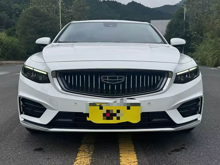 Фото 3 - Geely Preface