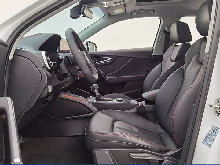 Фото 4 - Audi Q2L