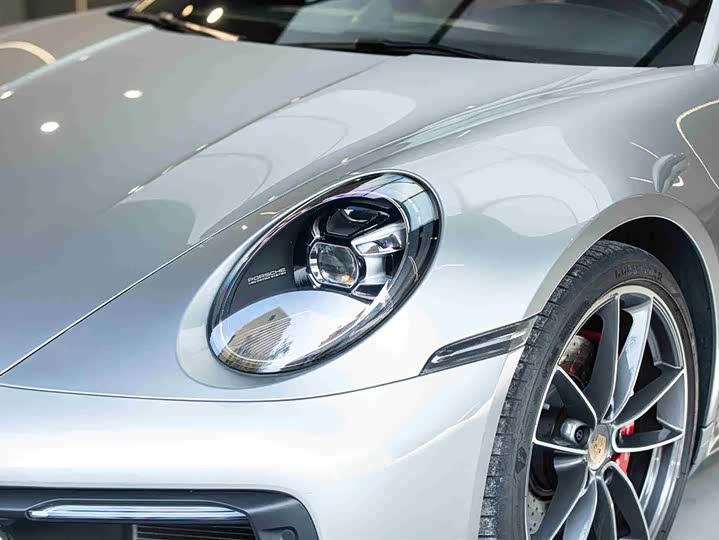 Фото 3 - Porsche 911