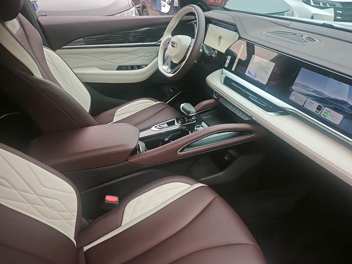 Фото 6 - Geely Monjaro