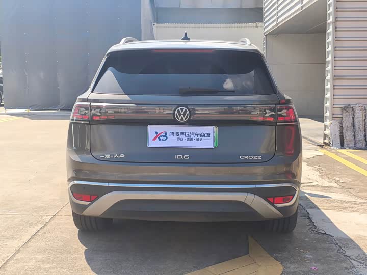 Фото 7 - Volkswagen ID.6 Crozz