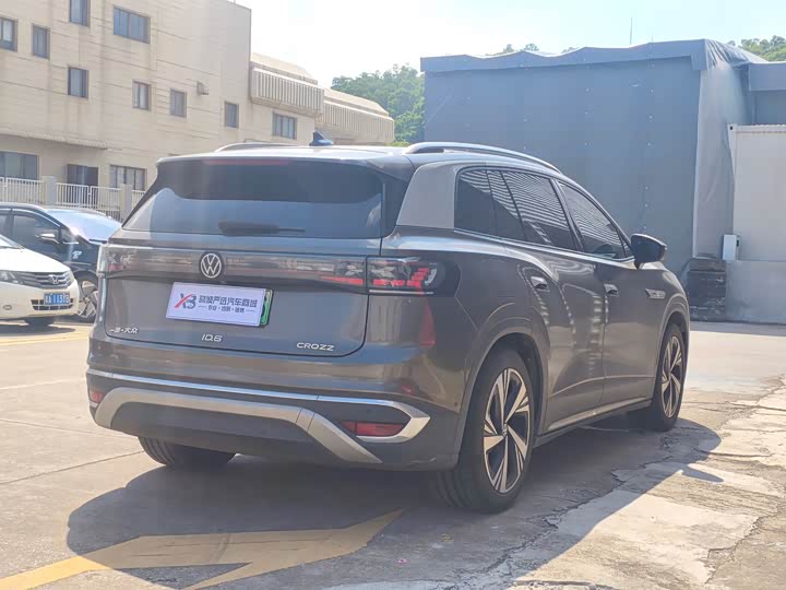 Фото 8 - Volkswagen ID.6 Crozz