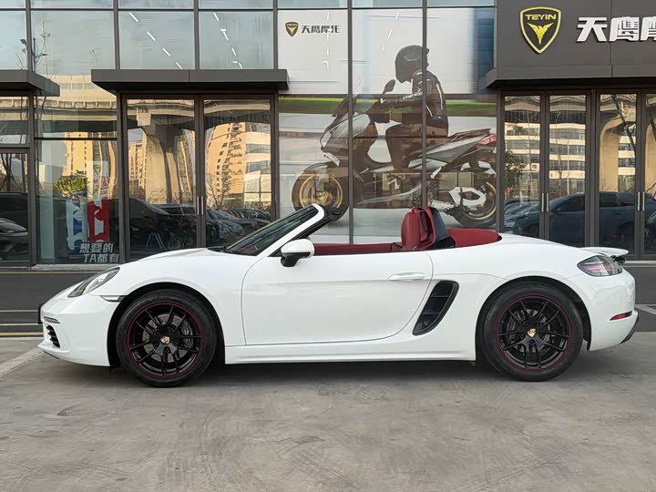 Фото 4 - Porsche 718