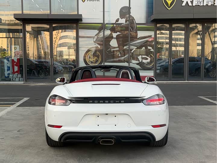 Фото 7 - Porsche 718