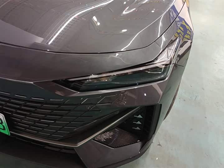 Фото 5 - Changan UNI-V Hybrid