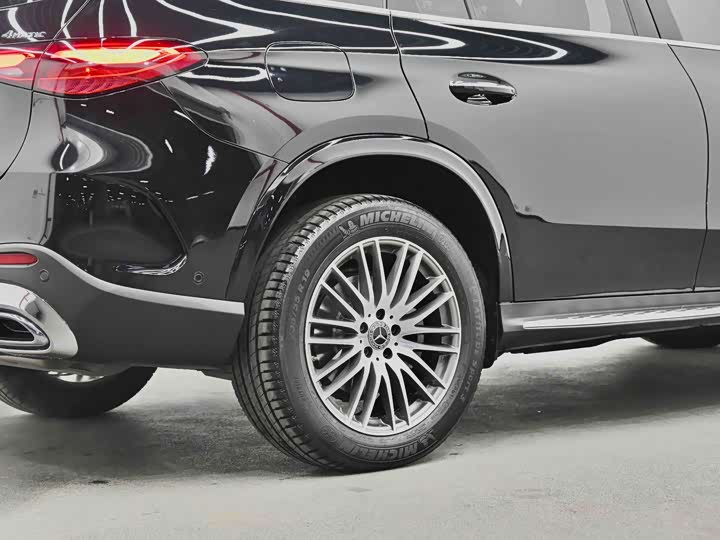 Фото 9 - Mercedes-Benz GLC-Class