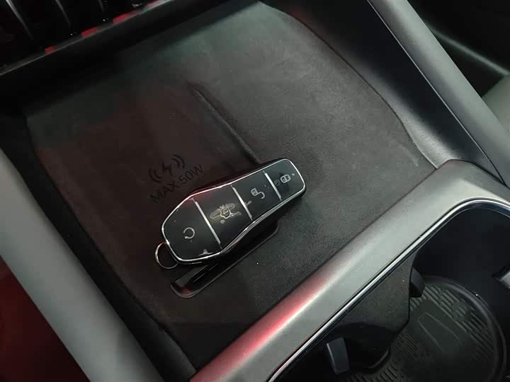 Фото 9 - BYD Yuan Plus