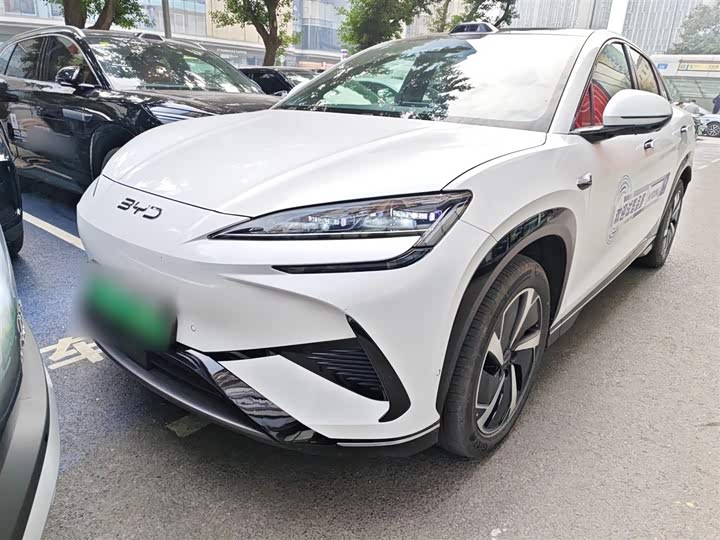 Фото 1 - BYD Sea Lion 07 EV