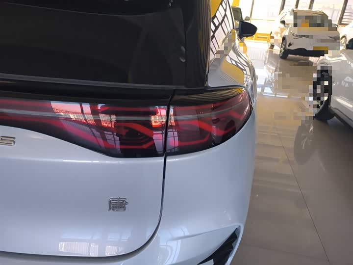 Фото 8 - BYD Tang Hybrid/EV