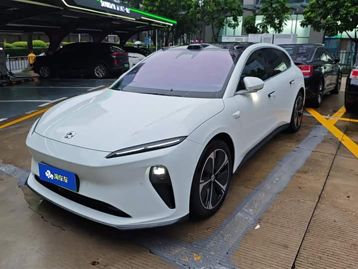 Фото 1 - Nio ET5T