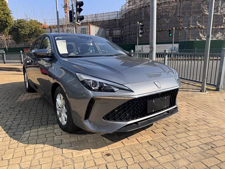 Фото 3 - Roewe i5