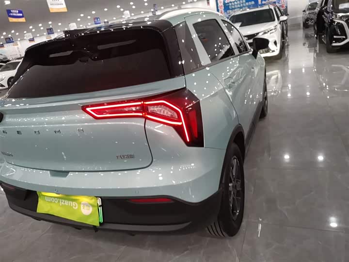 Фото 8 - Geely Geometry E Firefly